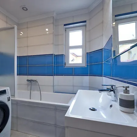 Central Apartment *